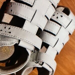 Daughter preferred another pair shoes